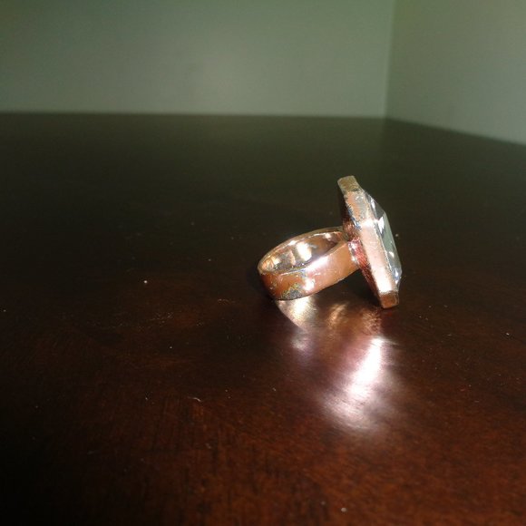 Oversized faux crystal ring- costume jewelry - Picture 3 of 9